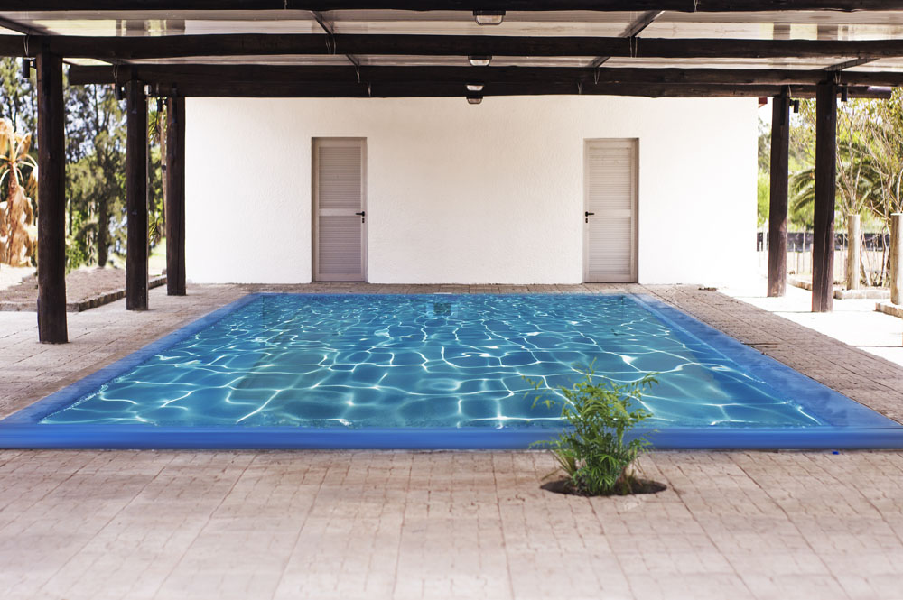 Piscina techada y climatizada en Chacra Don Andrés